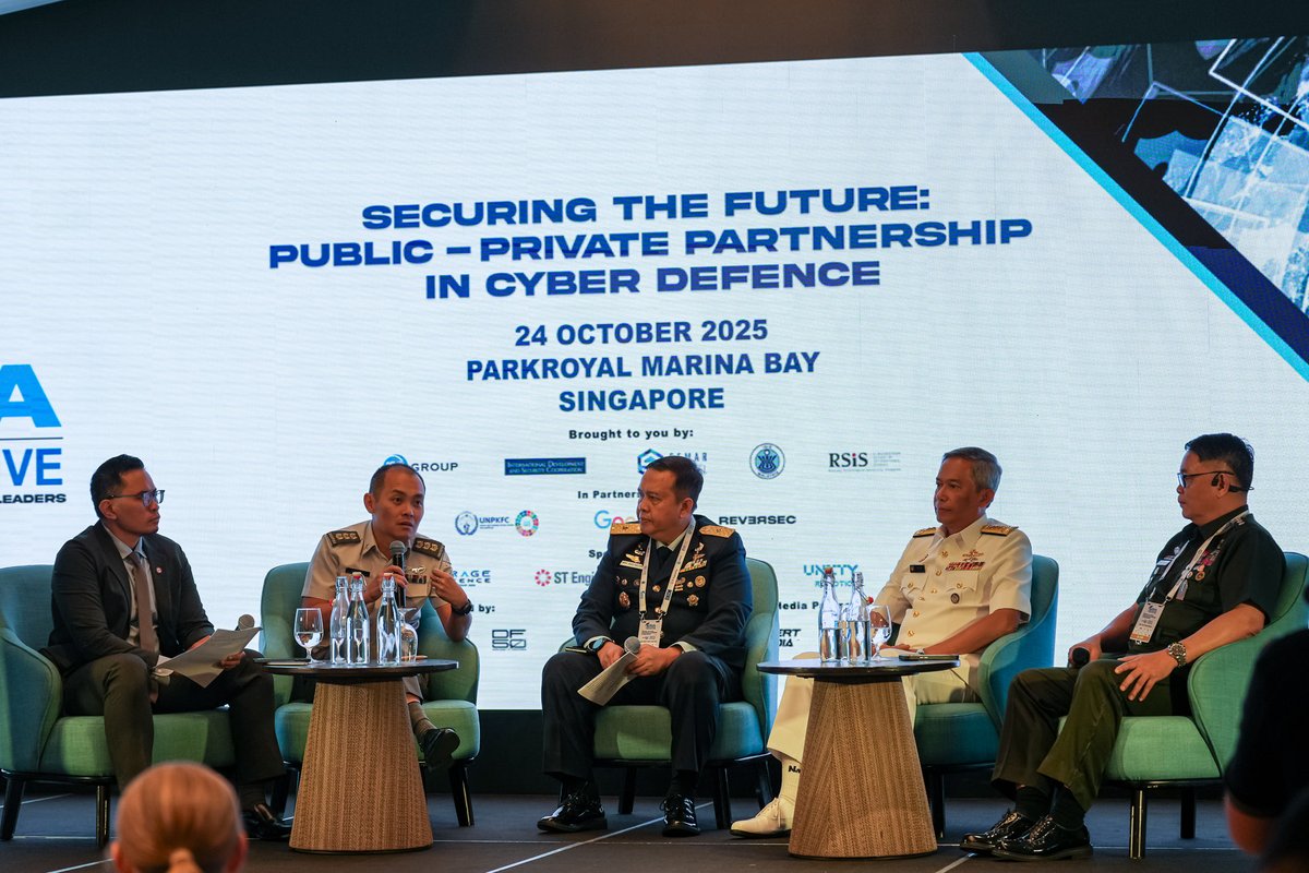thesingaporeDIS's tweet image. The Asia Collective 2025 closed off the important discussions at the Singapore International Cyber Week with a gathering of the top cyber military leaders from Singapore, Indonesia, Malaysia and the Philippines.
 
#GuardiansofNewFrontier
#theSingaporeDIS