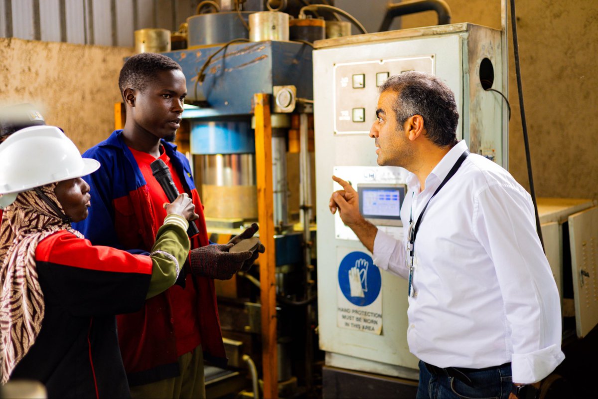 StandardWave_ug's tweet image. Happy new Week for more Innovation and Hard work..

Simple reminder in Uganda we are the only local based Campany that manufactures spare parts.