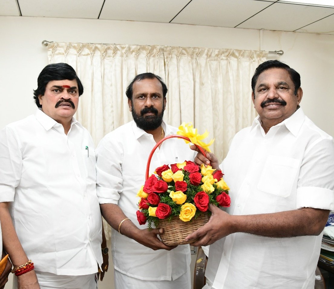 baskarnathdevar's tweet image. 118- வது தேவர் ஜெயந்தி விழாவிற்கு மக்களின் முதல்வர் ஐயா EPS அவர்களை நேரில் சந்தித்து நேதாஜி சுபாஷ் சேனையின் தலைவர் மேதகு V.மகாராஜன் அழைப்பு...