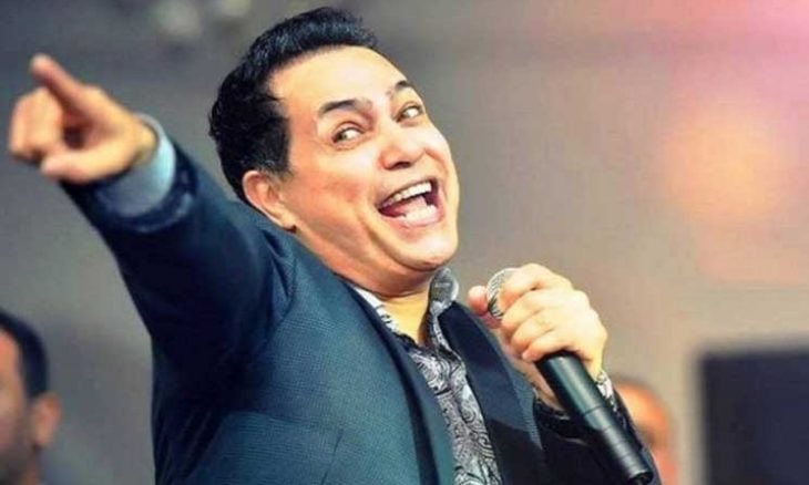 مع احترامي للجميع.. بس ده "حكيم الشرق الأوسط" الوحيد.. و ماحدش يقدر ياخد مكانه 😑