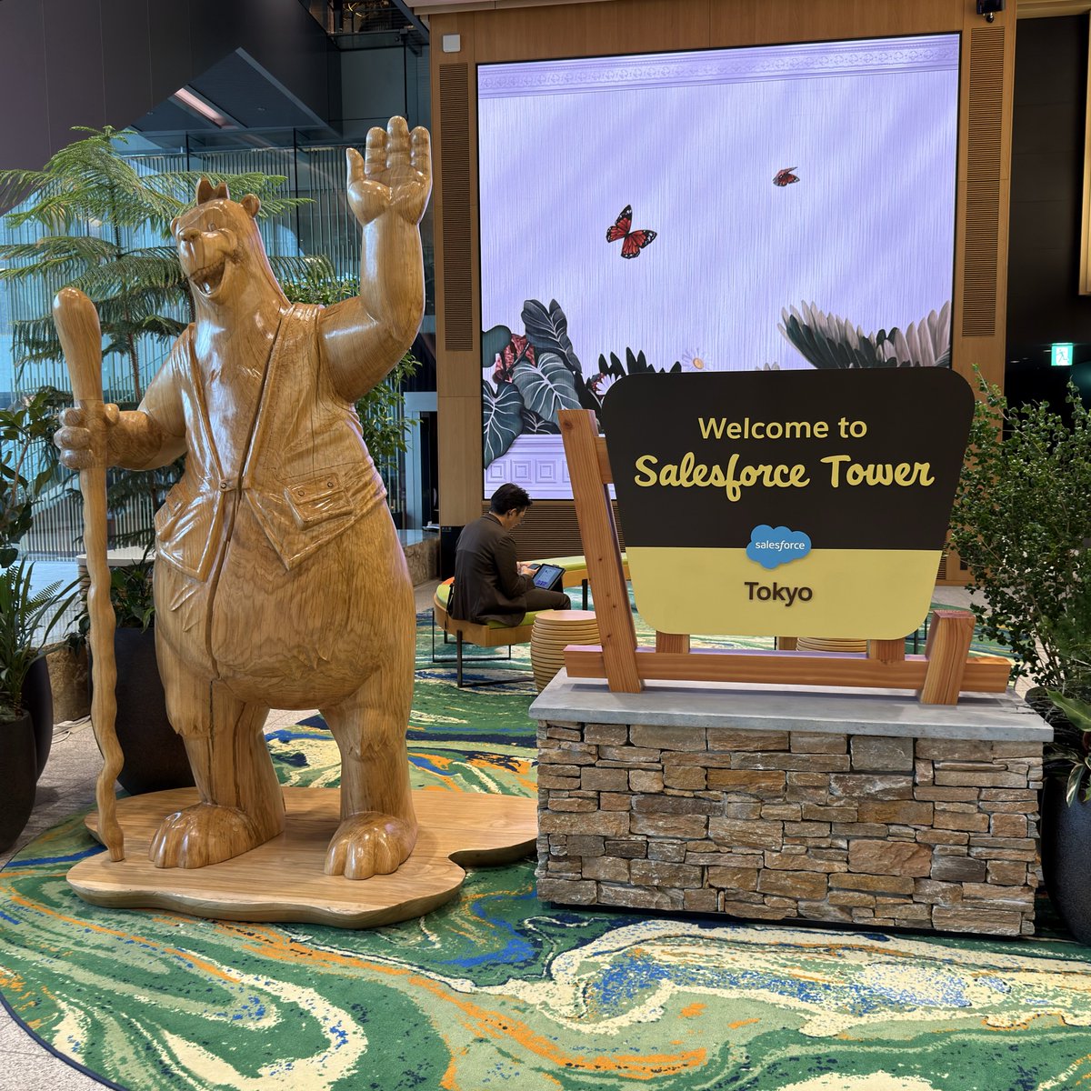 odashoDotCom's tweet image. あっという間に1週間経っちゃいましたが、10/20より #Salesforce JapanにDeveloper Advocateのシニアリードとして入社しました！！d(´Д` )

改めて Salesforceのおだしょー をよろしくお願いします！コミュニティの皆さんと一緒に楽しく学んで行くます！d(´Д` )♪