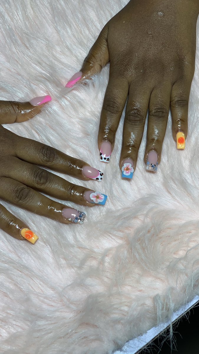 everythingtiana's tweet image. I&apos;m really trying to bring my skills to this girls, please make it easy for me ❤️❤️😭😭😭. 
#tiananaildit #thebig3