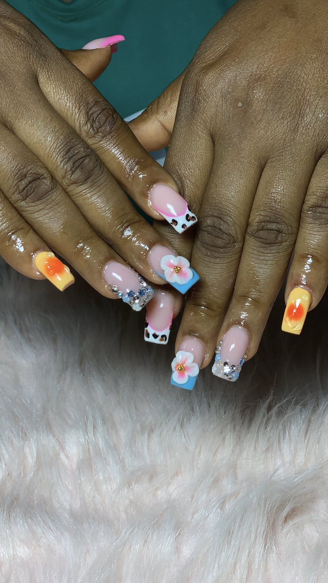 everythingtiana's tweet image. I&apos;m really trying to bring my skills to this girls, please make it easy for me ❤️❤️😭😭😭. 
#tiananaildit #thebig3