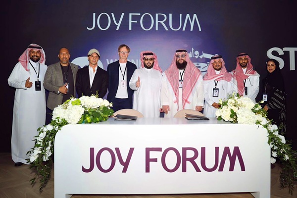 BroadcastProME's tweet image. Warner Music partners with Merwas to launch new record label in Riyadh  broadcastprome.com/news/warner-mu… 
@warnermusic @Merwas_SA #recordlabel