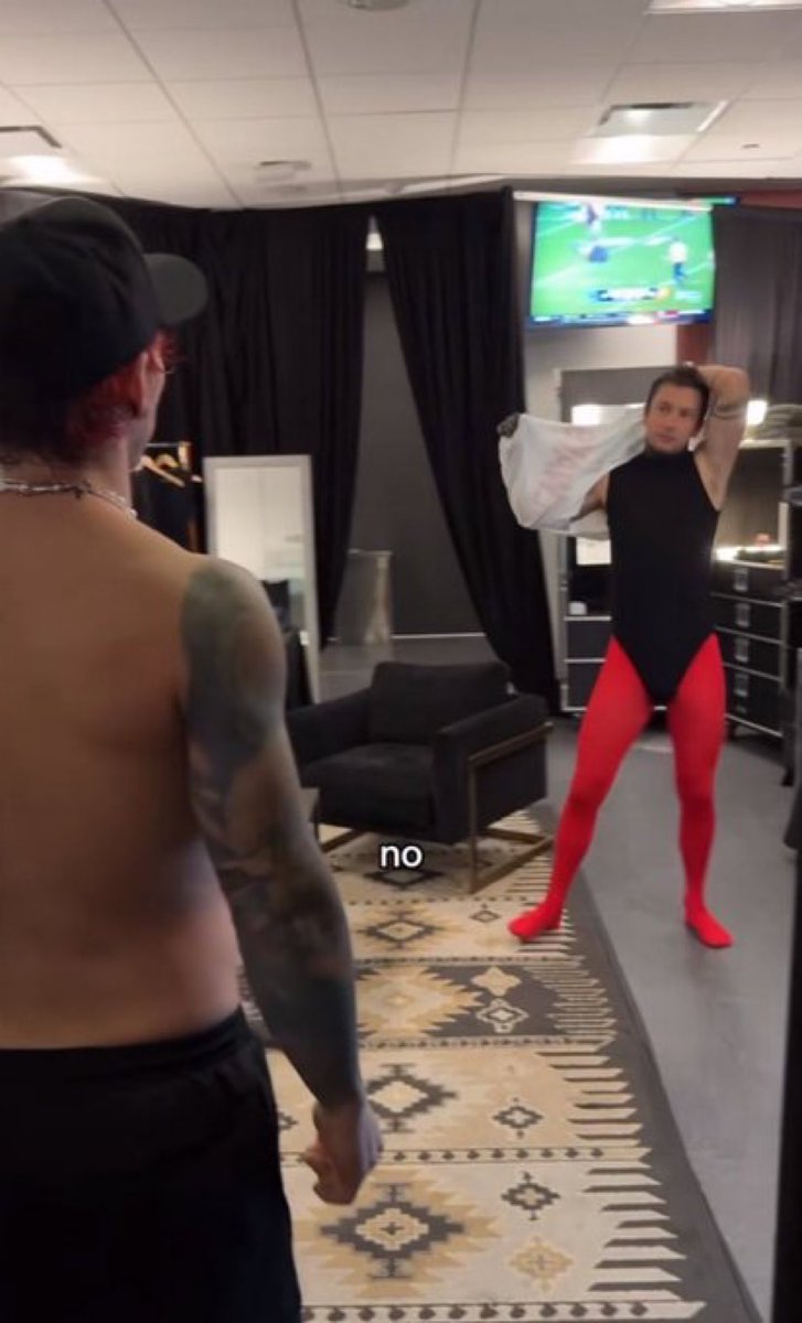 woke up at 7am this is the first thing that greets my eyes