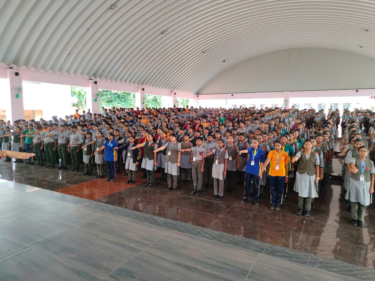 PMShriDMS64BBSR's tweet image. Students and staff took a pledge on Vigilance Awareness Week  to uphold integrity, transparency, and honesty in all actions,promoting a corruption-free society.
#PMShriDMSBBSR #NCERT #CIETNCERT #RIEBhubaneswar #Vigilancepledge #Vigilanceawareness #Vigilanceweek #Vigilant