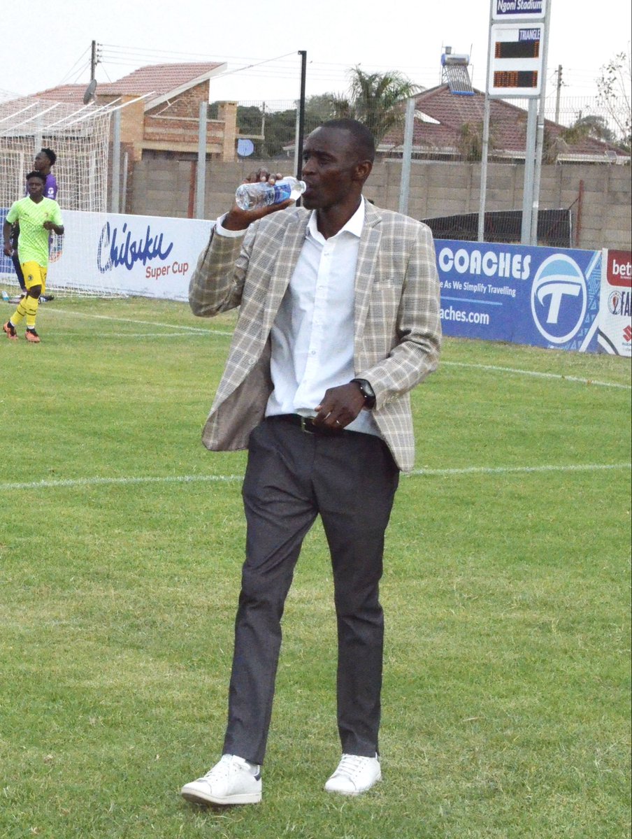 GoldenEaglesZim's tweet photo. The Boss 💼 https://t.co/7U7GXbQEfe
