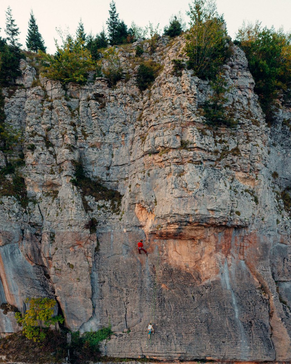 A haven for hikers and nature lovers, Şahinkaya invites you to breathe in the crisp air and admire the wild beauty of #Trabzon.