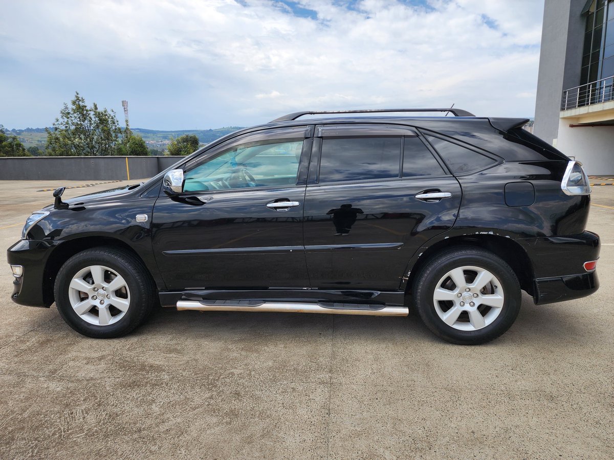 swiftmikes's tweet image. 2011 TOYOTA HARRIER.
2400cc 2AZ-FE
160hp / 221Nm
5-Speed Auto
Mileage 162,000km
2WD
Price: 1.77M
📞 0792 806474.