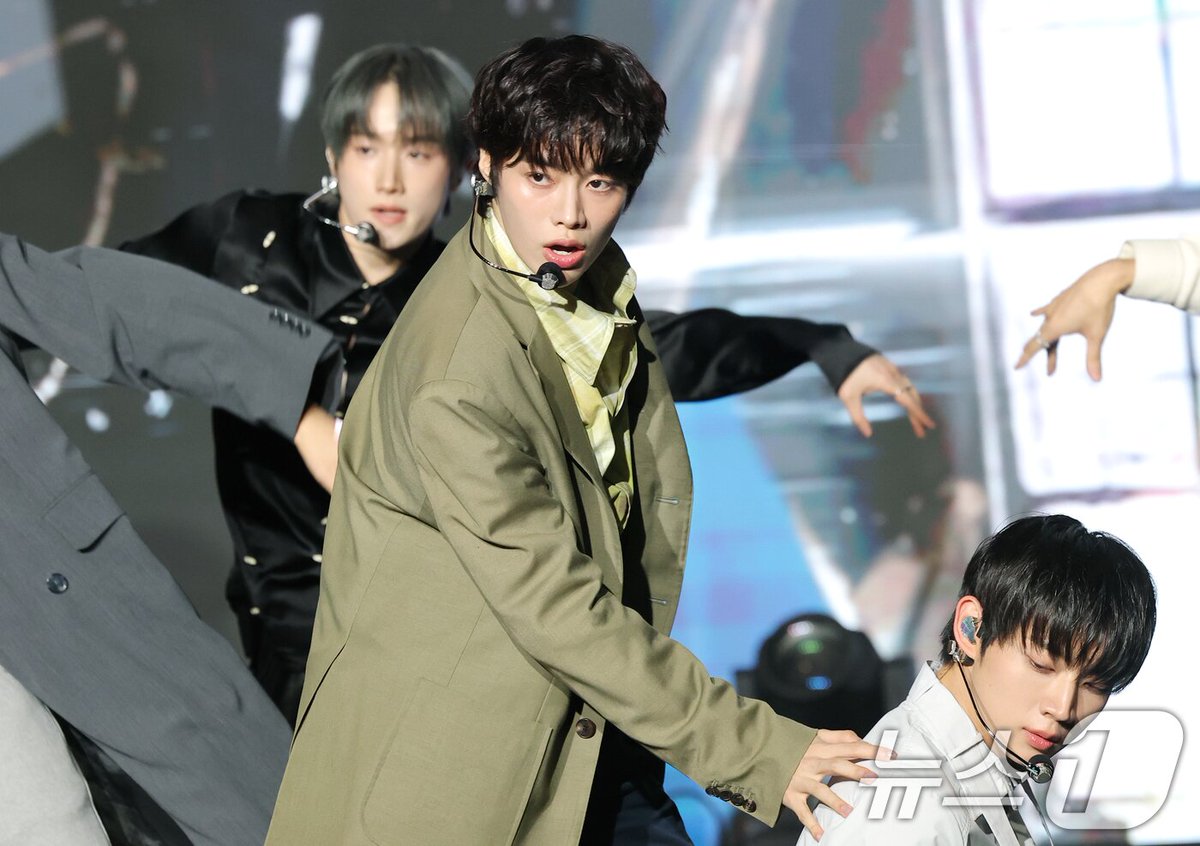sportalkorea's tweet photo. ⭐251027 템페스트 한빈
📸 Photographed by 뉴스1
#한빈 #HANBIN 
#TEMPEST #템페스트 #テンペスト
#As_I_am #In_The_Dark
#미니앨범 #7thMiniAlbum https://t.co/uawkQ5PBGK