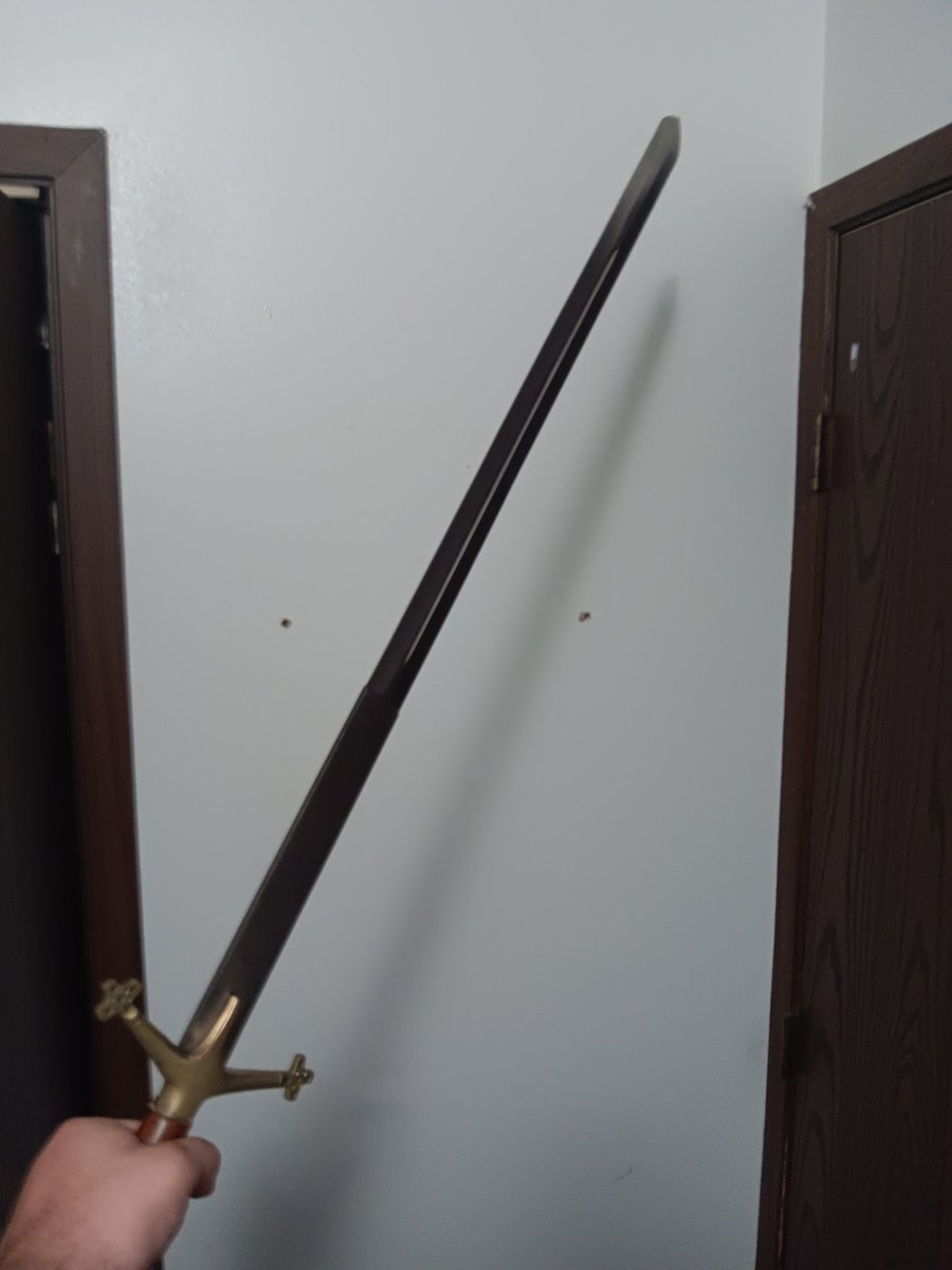 SadowskiWyatt's tweet photo. @Sonneflower I showed you my knight's claymore, now it's your turn to respond https://t.co/uSb5YhAU3m