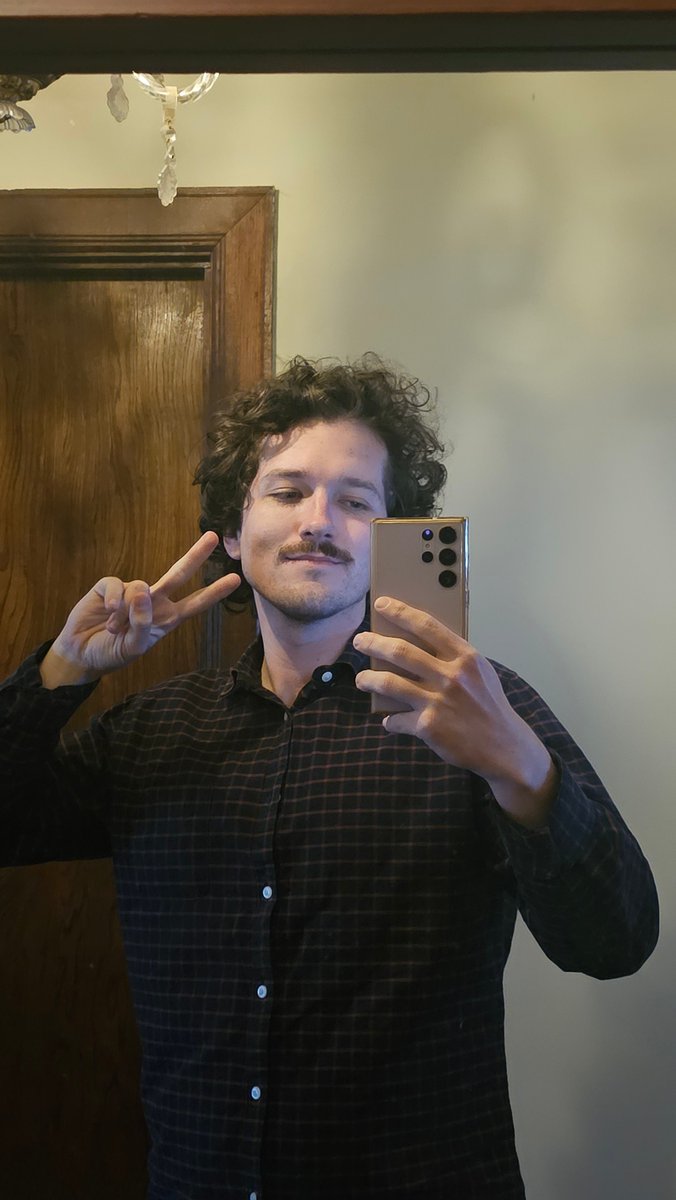 long hair is finally in reach (im past the awful middle length)