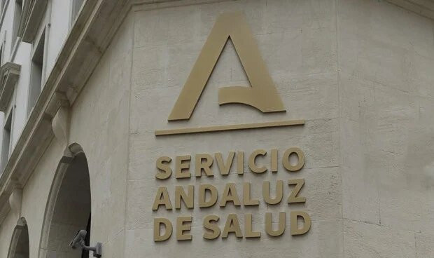 🆘Lo del cribado del cáncer en #Andalucía es la punta del iceberg. Acaba de salir una mujer de consulta que venía a ver los resultados de su citología de hace 3 meses. No están. Nadie le avisó de que no estaban. La doctora le dice que ahora están llegando los resultados de abril.