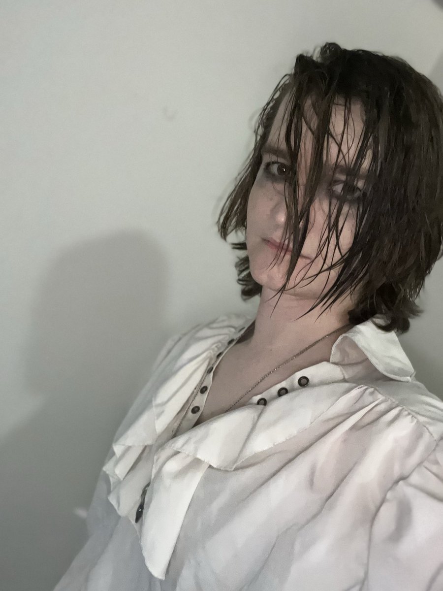 ProtoGenerated's tweet image. Tried doing my makeup, not entirely unhappy with it