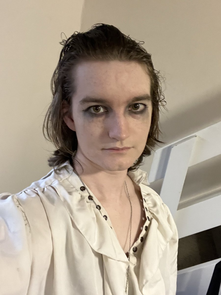 ProtoGenerated's tweet image. Tried doing my makeup, not entirely unhappy with it