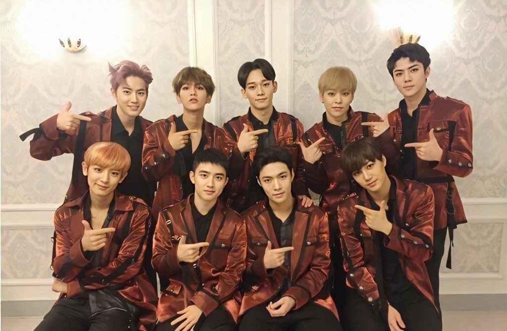 we are used to be a proper family #exo 🥺