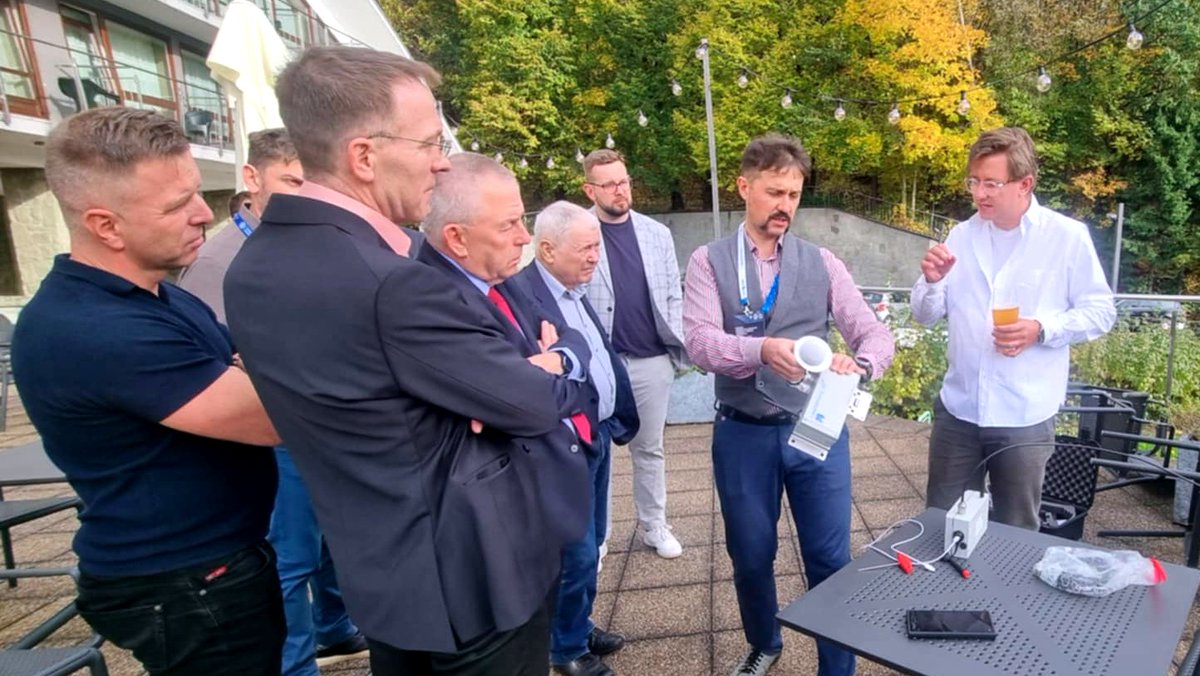 Worldsensing's tweet image. 📍 #DMG2025
Our team attended the XVIII Days of Mining Surveying and Protection of Mining Areas in Kraków.
It was a great opportunity to connect with industry experts and see how our #GNSSMeter aligns with the evolving needs of the #mining industry.

#RemoteMonitoring #Innovation