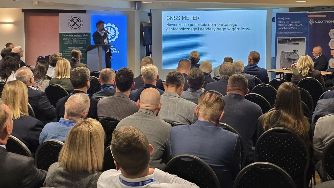 Worldsensing's tweet image. 📍 #DMG2025
Our team attended the XVIII Days of Mining Surveying and Protection of Mining Areas in Kraków.
It was a great opportunity to connect with industry experts and see how our #GNSSMeter aligns with the evolving needs of the #mining industry.

#RemoteMonitoring #Innovation