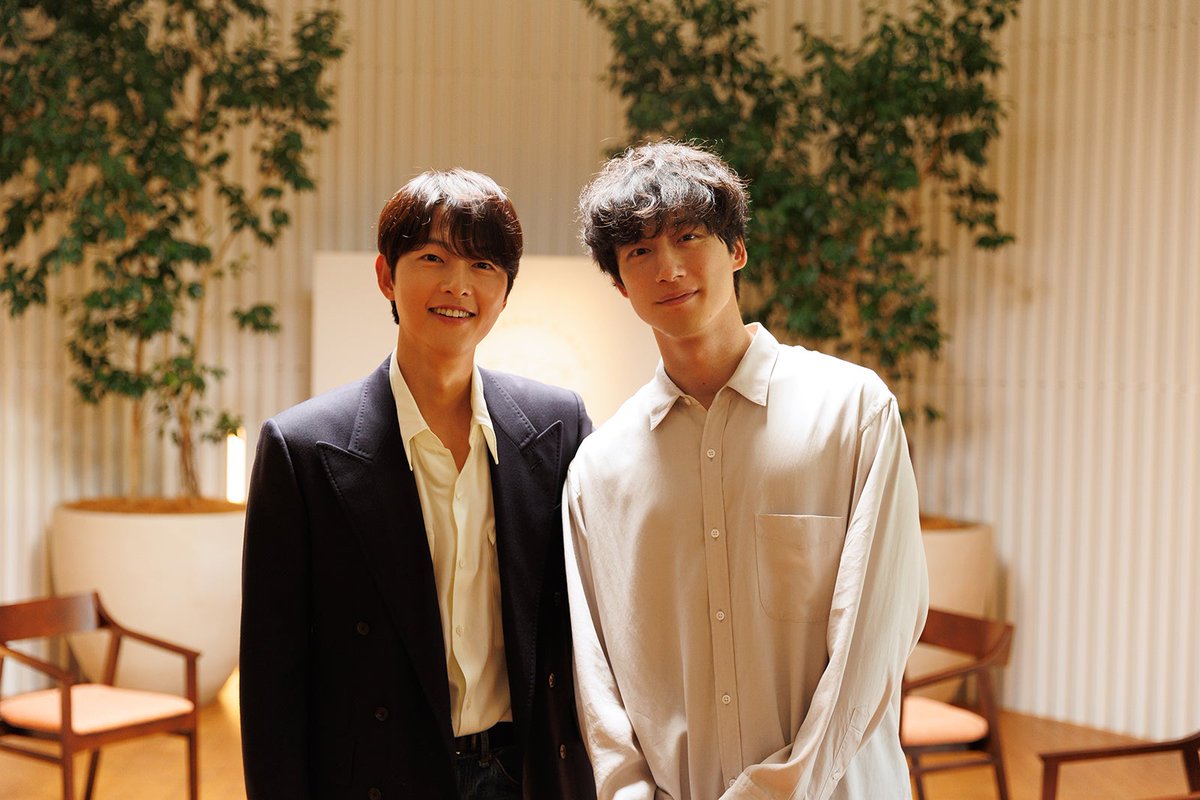 坂口健太郎＆ソン・ジュンギ
「匿名の恋人たち」最終回にカメオ出演❕
激レア4ショット解禁📸

🔻写真・詳細はこちら
mdpr.jp/drama/4669117

小栗旬と坂口は、同じ事務所の先輩・後輩。坂口＆中村ゆりはNetflixシリーズ「さよならのつづき」夫婦役以来の共演となる。

#匿名の恋人たち #とく恋