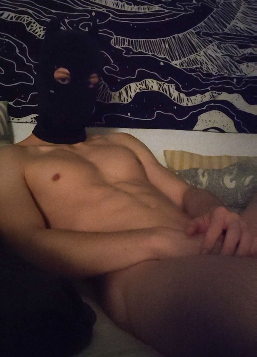 Wanna see what I'm hiding?😼 #maskfetish