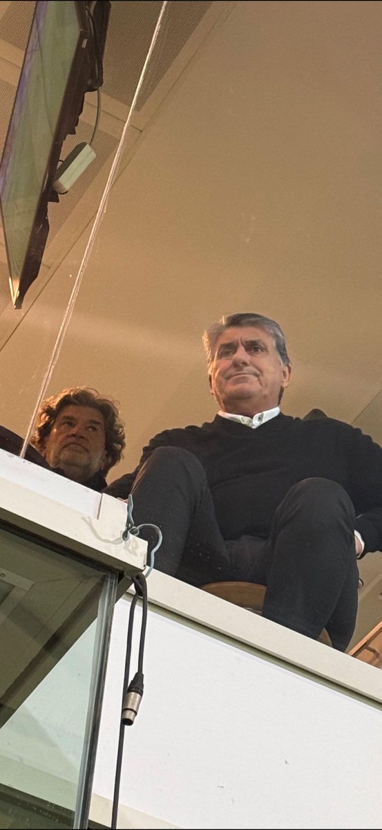 Sergen Yalçın neden geldi diye soran olursa. En iyi anlatan fotoğraf.