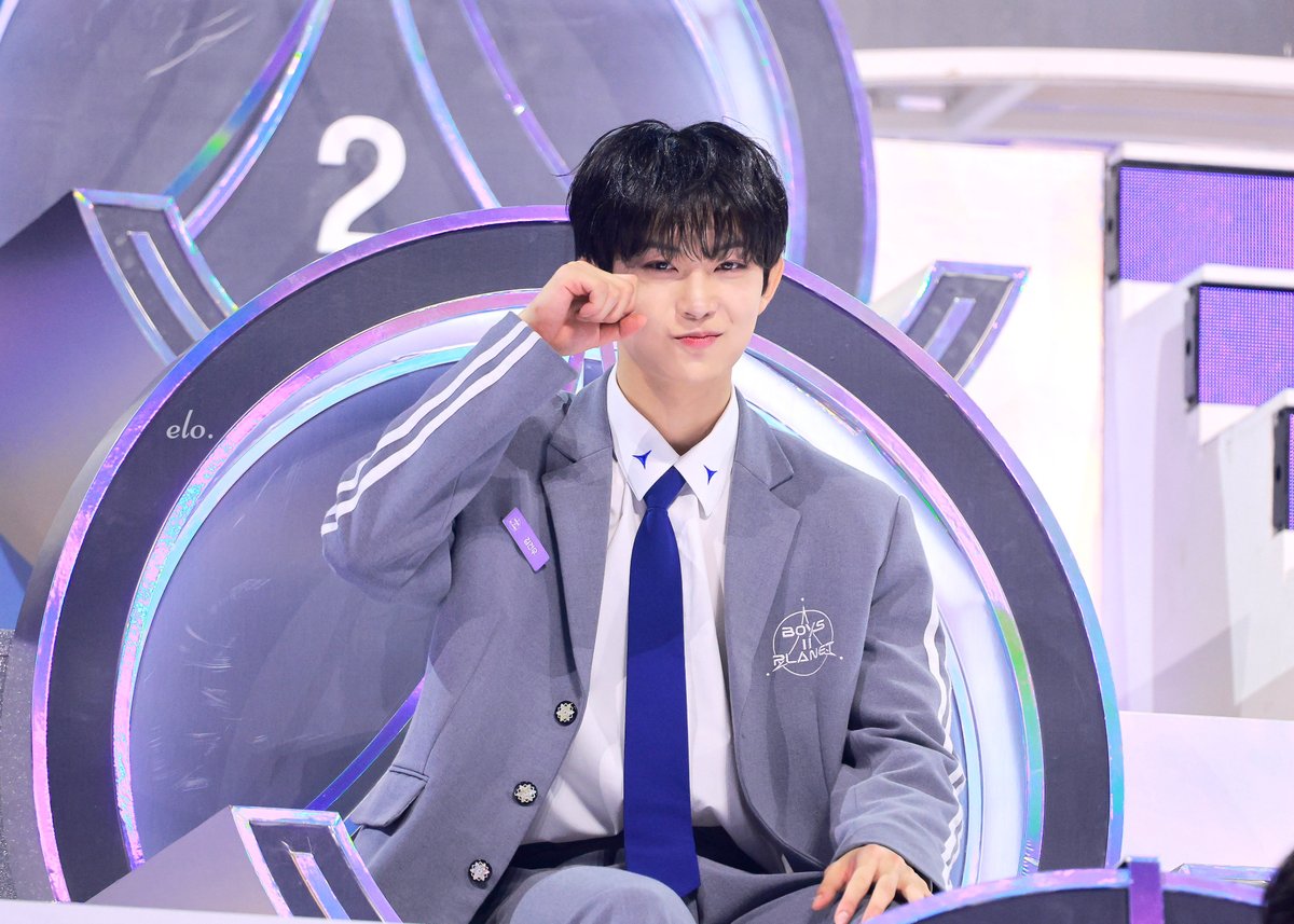 ๐๐๐ tweet media