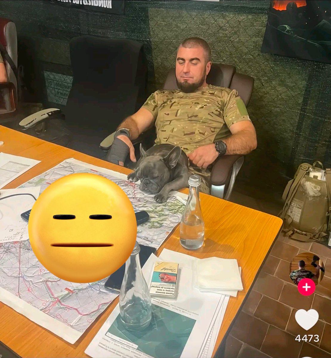 Це ж наскільки треба бути конченим, щоб виставляти такі фото в соціальні мережі, я вже мовчу про відео з рос музикою, але в усих такий грішок був. Але бл*ть, тупо показувати місцевість це вже в ніякі рамки не входить.
Куди дивиться Сирський, інші офіцери?
Як ця людина може