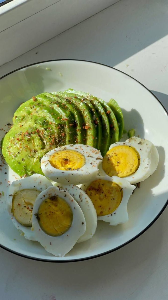 ceelune_'s tweet photo. healthy habits start with healthy choices! eat clean, feel clean! https://t.co/pUEkVWGZH4
