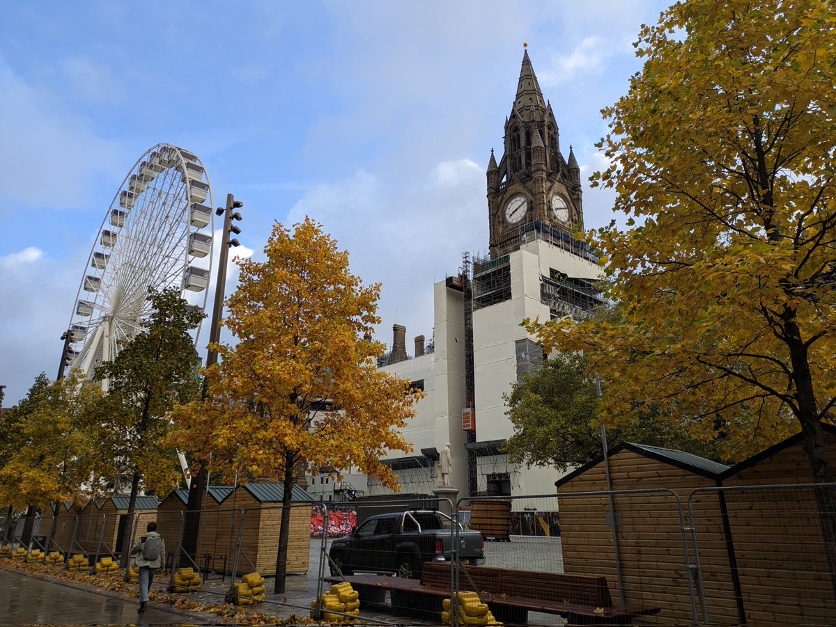 Toby Jeffries (@errantfrequency) on Twitter photo A Manchester morning as seasons change and turn. A Manchester morning as seasons change and turn.