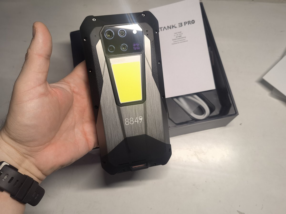 8849_tech's tweet image. 💥 No importa adónde te lleve tu próxima aventura, el #Tank3Pro está listo para llegar lejos.🌲🏕️
Mercadolibre🛒bit.ly/4nKnxUR
Código de $20: 8849DS👉s.click.aliexpress.com/e/_onTshJj
#Tank3Pro #RuggedPhone #OutdoorAdventure #outdoorgear #Techdeal