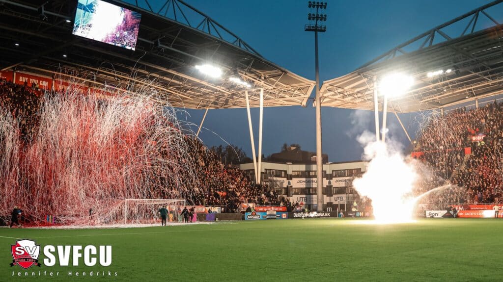 'Er heerst twijfel, niet alleen bij de spelers, maar ook bij de achterban. Zijn wij wel zo goed als we denken? Krijgt Ron Jans het nog wel aan de praat?'

Lees mijn volledige column hier:
svfcu.nl/actueel/column…
#fcutrecht <a href="/SVFCUtrecht/">SV FC Utrecht</a>