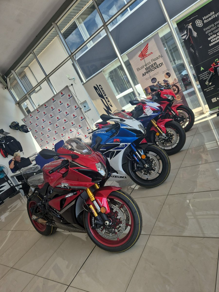 cillathemidget's tweet photo. @BarneySimon Not mine, but I have the best job ever, where I get to look at these beauties everyday https://t.co/ZUloHX6EM1
