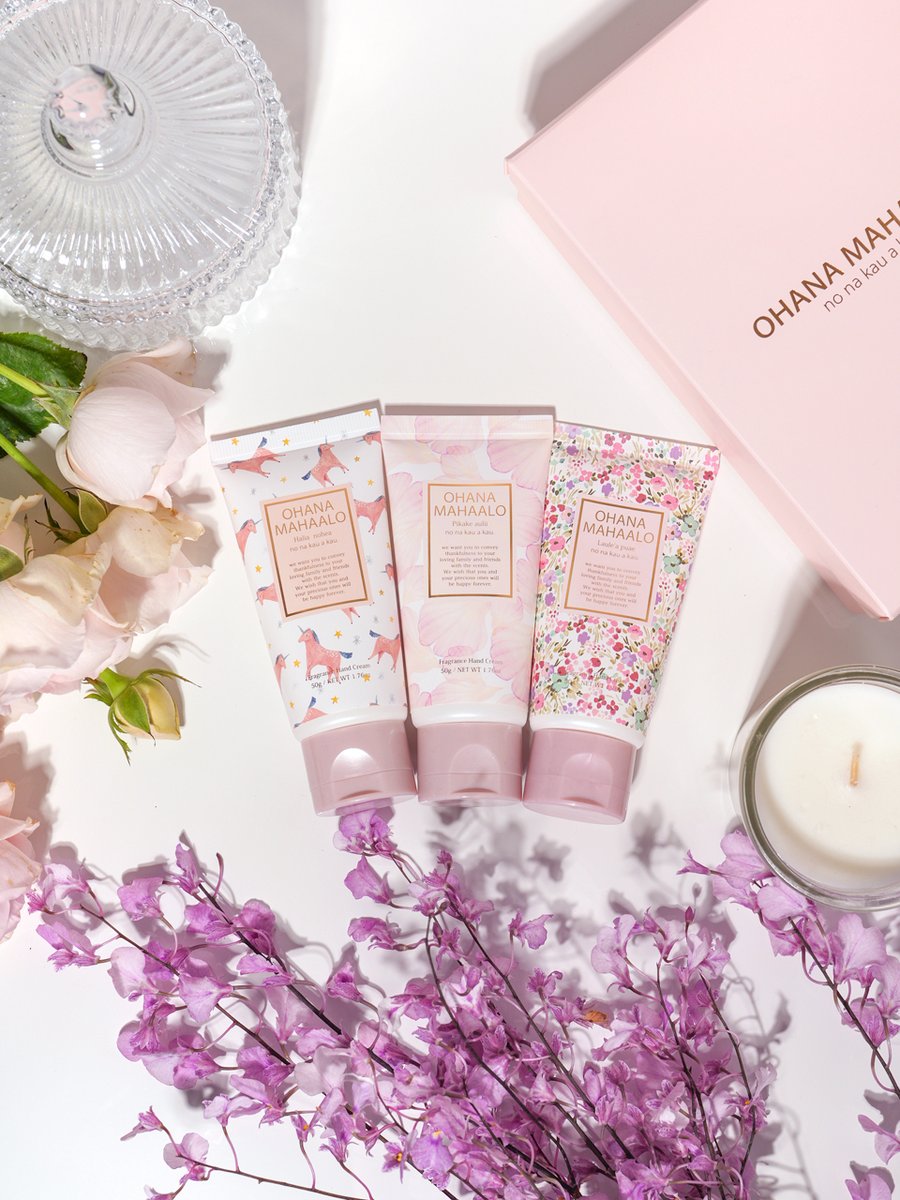 💐🤲使い切る喜び🤲💐

季節を問わず人気の
「ハンドクリーム」は、
オハナマハロの“使い切りコスメNo.1”✨

可愛いパッケージだけでなく、
しっとり潤うのにベタつかない
使用感に特にこだわりが👀❣️

ちょっとしたギフトにも、
自分用にもおすすめです🎁