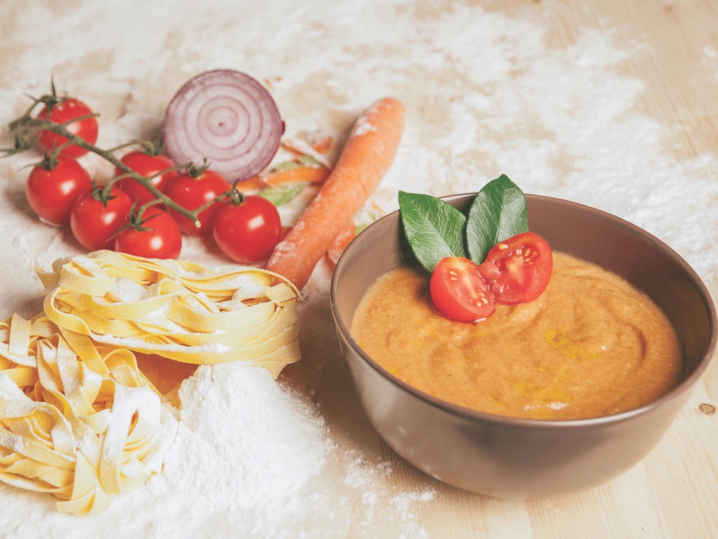 io_sano's tweet photo. Per chi soffre di disfagia, il momento del pasto può diventare una sfida. Noi di Io Sano abbiamo scelto di trasformarlo in un’esperienza piacevole, sicura e ricca di gusto.

🍝 I nostri primi piatti nascono per offrire una consistenza perfettamente omogenea, senza rinunciare a... https://t.co/vkFlv7E99m