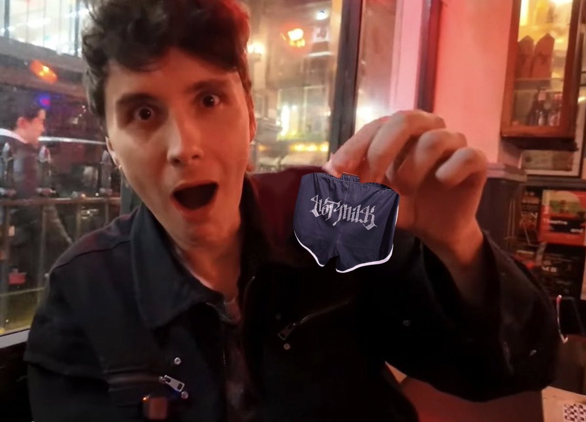 soz to drop this lore on you out of nowhere but booty shorts is also a phannie

enjoy dan howell holding a pair of hot milk bedazzled booty shorts