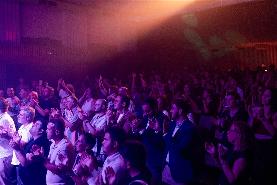 🫂 Una década que no hubiera sido igual sin nuestras activistas, socias, simpatizantes y sin todas con las que hemos compartido camino, nuestras entidades hermanas de Tenerife,  y junto a quienes compartimos camino desde la Coordinadora LGBTIQA+ de Canarias 🇮🇨🏳️‍🌈🏳️‍⚧️