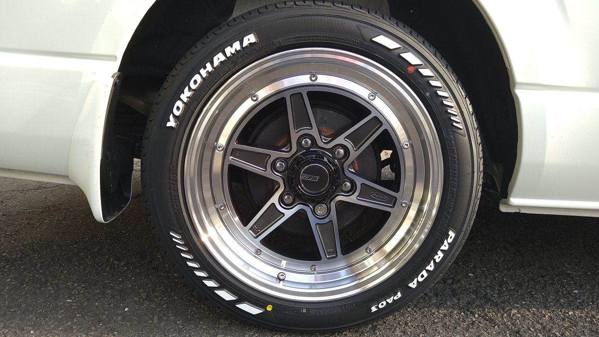 TG_MACHIDAHILLS's tweet image. 今回はホイールタイヤセットご購入にあたり
当店を選んで頂き有難う御座います🙇‍♂️

#SSR #DEVIDE #MK6 &amp;amp; #PARADA #PA03
225/50R18C 107/105H を装着させて頂きました

空気圧点検お待ちしております📷

#トヨタ
#ハイエース
#スピードスターレーシング
#ヨコハマタイヤ 
#タイヤガーデン 
#町田ヒルズ
