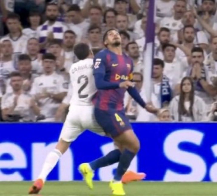 Ibai: ¿Ah que el Madrid roba?

El Madrid: