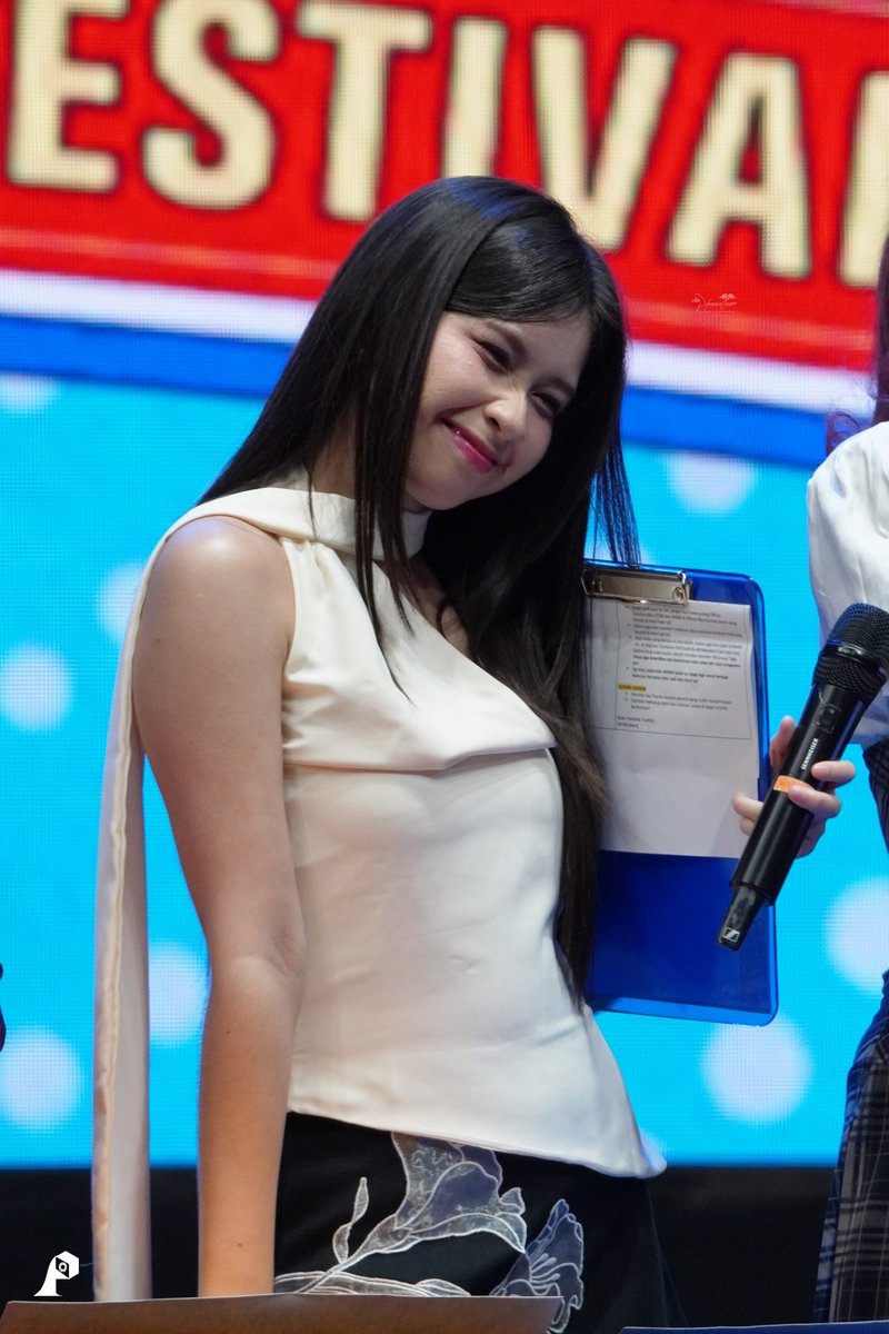 So Pretty <a href="/F_OllaJKT48/">Febriola Sinambela</a>

251025
📍ICE BSD I Stage Activity  

#페브리올라 #OLLA #PikTure #OlaliOnStage