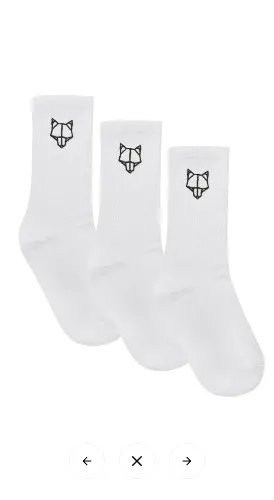 I just received White Socks (100$) from naa7 via Throne. but I want more. throne.com/findomylia #Wishlist #Throne