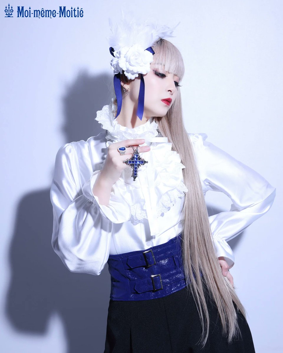 Moi-meme-Moitie ブルージュエル十字架ペンダント Blue Jewel Cross Pendant (2018) by Moi-même-Moitié