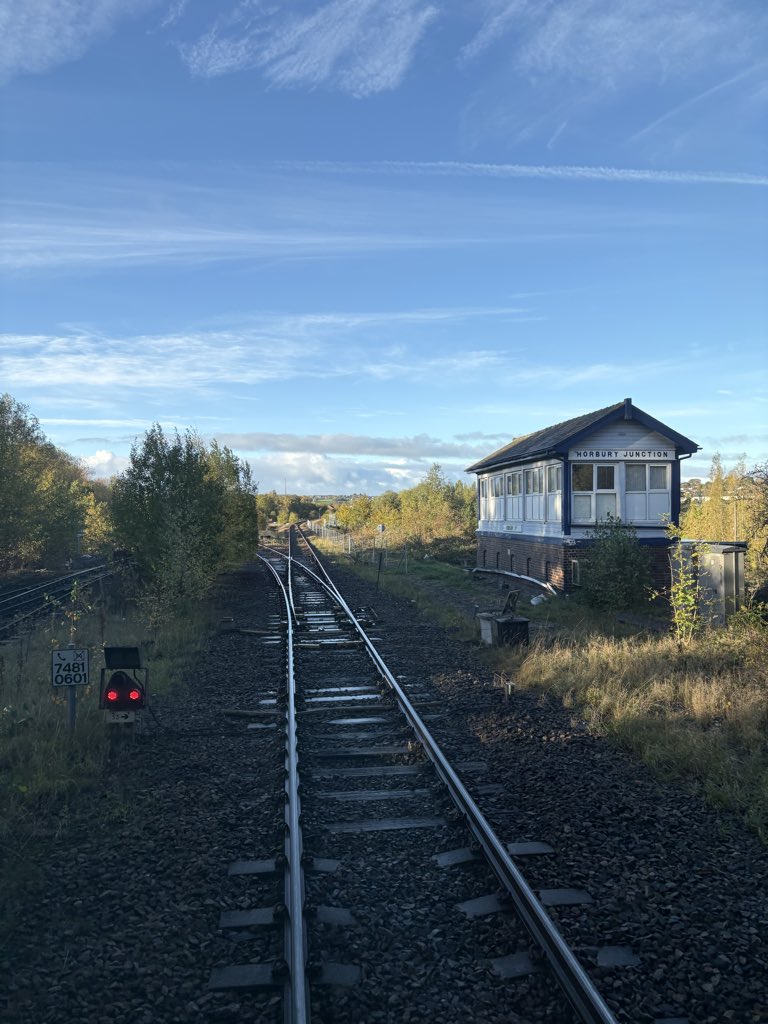 Good morning X, 

Today sees me work between LDS, CFD, SHF and ILK! 

Have a good one folks! 👋🏻 

📸- Horbury Junction Signal Box

<a href="/northernassist/">NORTHERN 🚆</a>