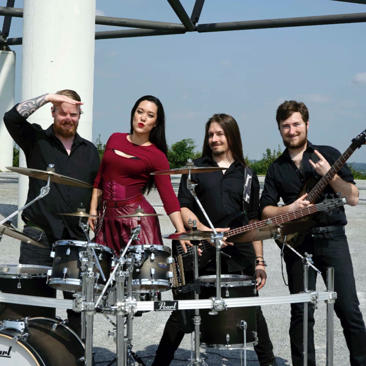 vivstaka's tweet photo. Silksong exists because of this team.
Thank you, Marcelo, Luca, Flo and everyone who helped make this song real and also everyone who was at Tetraeder on the day of the shooting! And thanks @TeamCherryGames for releasing the game Silksong 😂

#silksong #modernsymphonicmetal https://t.co/NxfUlNWXWc