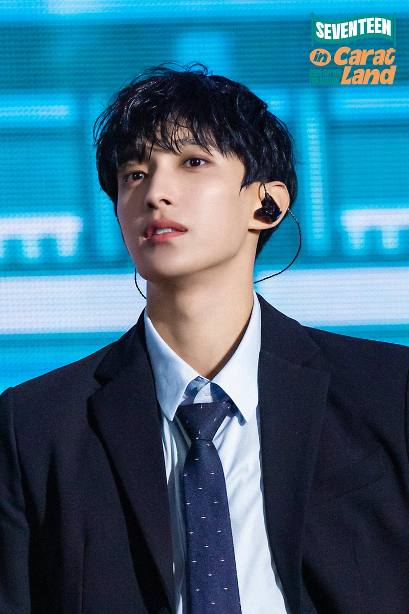 pledis_17's tweet image. 2025 SVT 9TH FAN MEETING &lt;SEVENTEEN in CARAT LAND&gt; MEMORY BOOK+ Preview Cuts
๐๏ธ RELEASE : 25.11.03ใ
ฃMonใ
ฃKST
#SEVENTEEN #์ธ๋ธํด
#SVTinCARATLAND
#2025์บ๋ฟ๋๋๋ฉ๋ชจ๋ฆฌ๋ถ