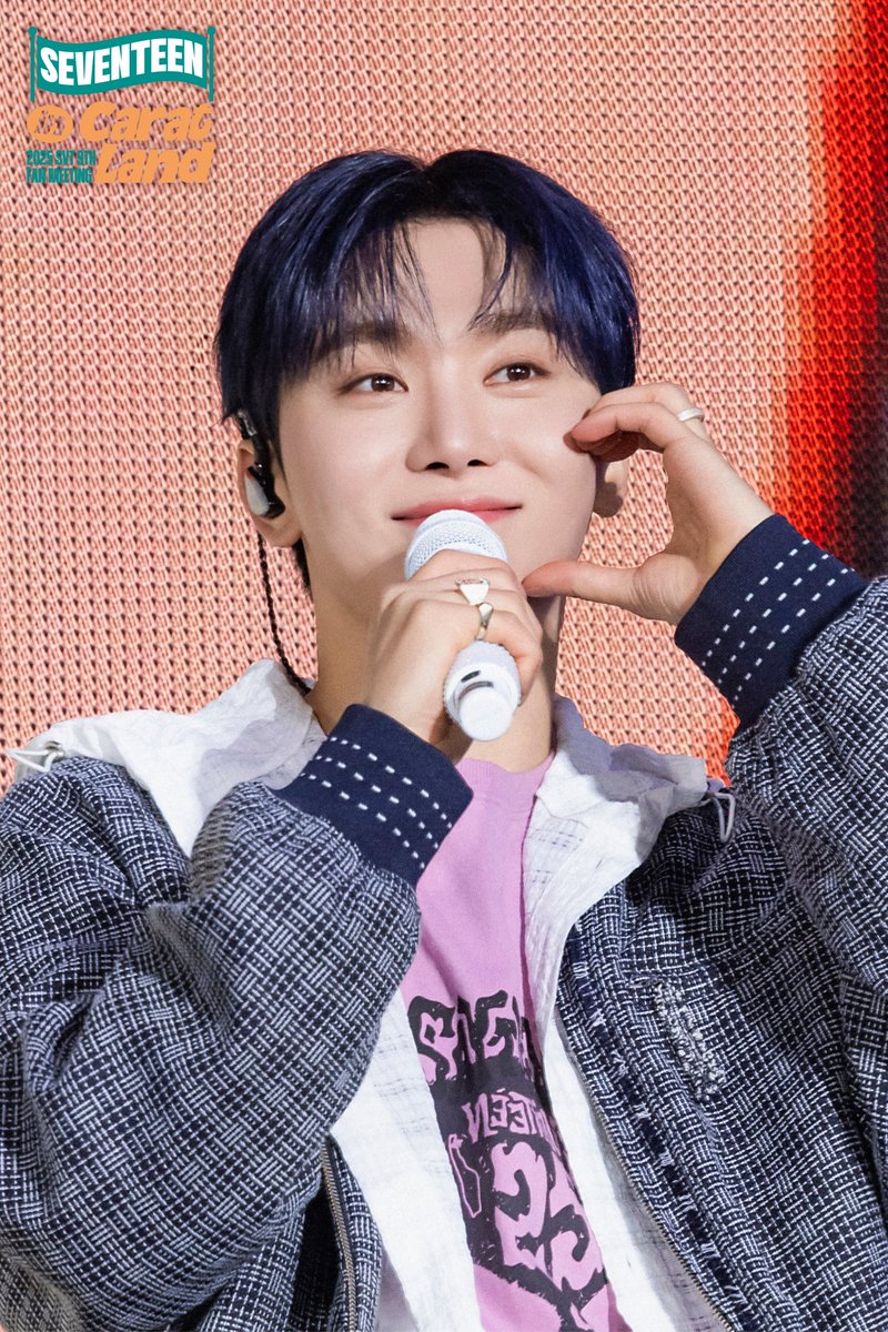 pledis_17's tweet image. 2025 SVT 9TH FAN MEETING &lt;SEVENTEEN in CARAT LAND&gt; MEMORY BOOK+ Preview Cuts
๐๏ธ RELEASE : 25.11.03ใ
ฃMonใ
ฃKST
#SEVENTEEN #์ธ๋ธํด
#SVTinCARATLAND
#2025์บ๋ฟ๋๋๋ฉ๋ชจ๋ฆฌ๋ถ