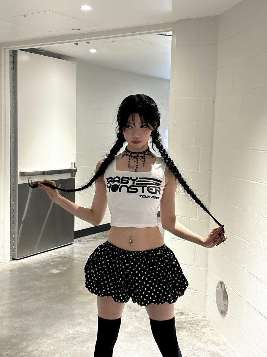 𝗣𝗿𝗲𝘁𝘁𝘆  𝗮𝘀  𝗮  𝗱𝗼𝗹𝗹  🧸,  with  these  charming  braided  pigtails  stealing  the  show. Styling  done  right!  ✨