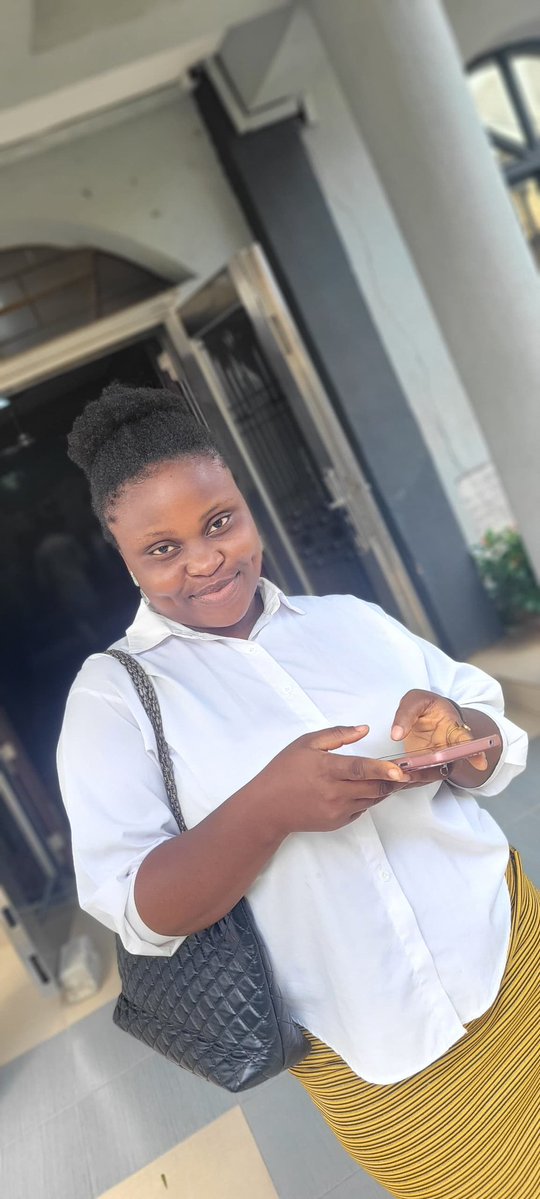 Yourperf_plug's tweet image. #LYNK
NAME: Gloria
NICHE: randoms / business (perfumes)
WORK: Jobless 😔
UNIVERSITY: DELSU (2023).
MARITAL STATUS: Single 
LOCATION: Lagos State, Nigeria.

#LYNK