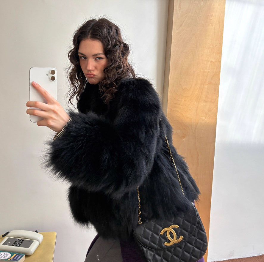 DAYMISFURRY's tweet photo. There’s something magical about black fox fur in the winter light — soft, quiet, and timelessly beautiful. ❄️🖤 #WinterMood #ootd #fur #foxfur #foxfurcoat #foxfurjacket #womenswear #womenfashion #womenstyle #ladyfashion #ladystyle #ladyfashion #winterfashion #winerstyle https://t.co/KzhAr3fUB2