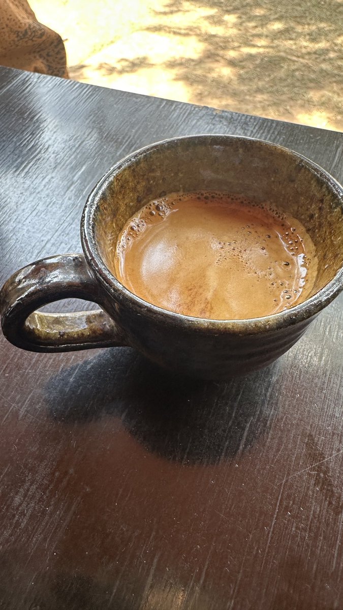 manzi_toussaint's tweet image. One sip endless stories ! #CoffeeLovers #CoffeeTime #coffeescript