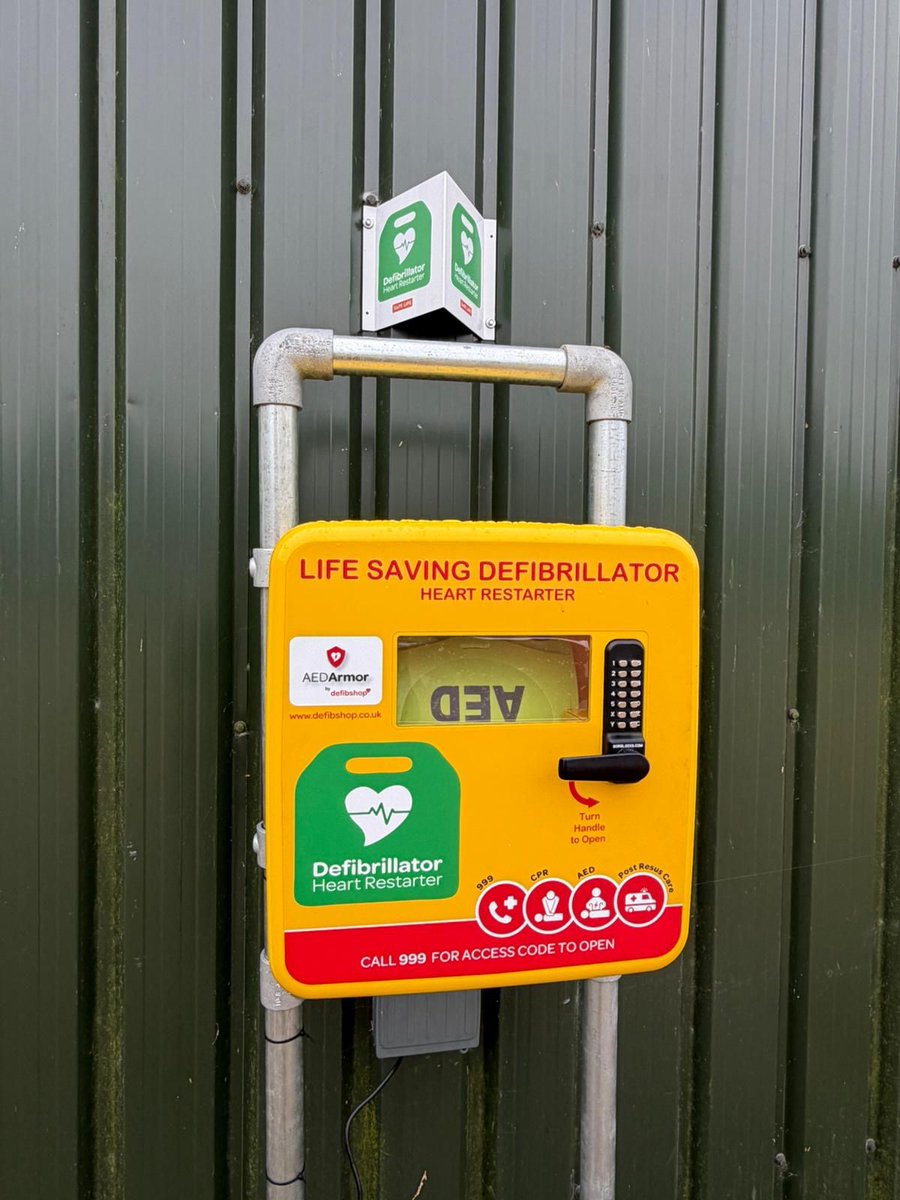EGAgriUK's tweet photo. Supporting the Thetford community🥳

We're very proud to say that our Thetford branch has just teamed up with their neighbours Portaramp UK to invest in a defibrillator. https://t.co/IJsfUBjeWq